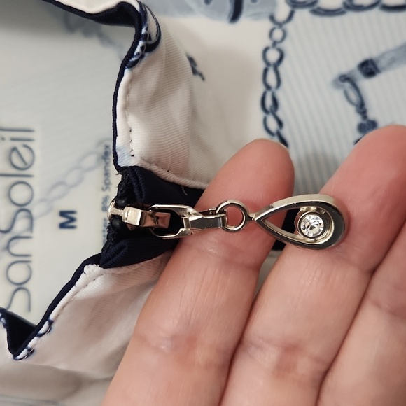 SanSoleil Women's Quarter Zip Golf Top Pullover Size Medium - Picture 5 of 7